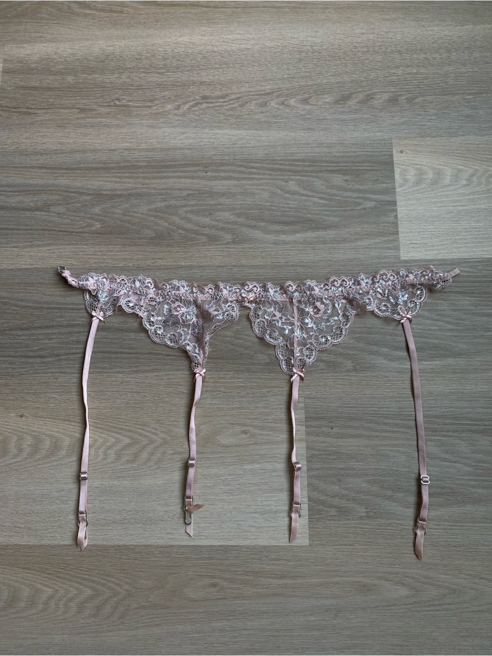 brand new VS garter XS/S